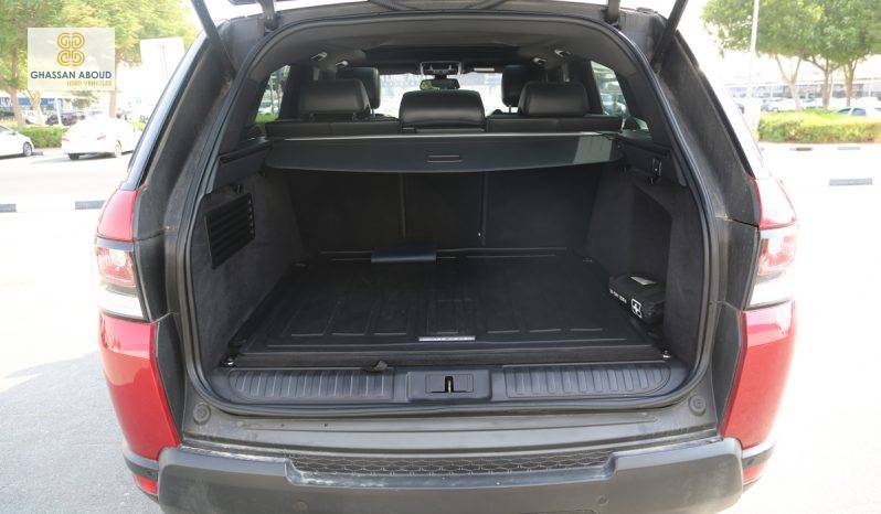 (EN) Certified Vehicle With Warranty; Range Rover Sport HSE with Panoramic roof and Leather Seats(39362) ممتلئ