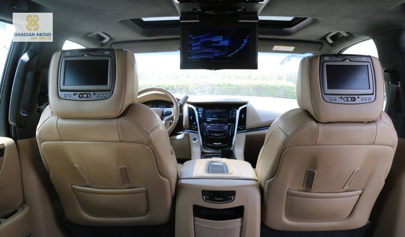 (EN) Cadillac Escalade 6.2cc Platinum with Sunroof, Leather Seats & Cruise Control(21982) ممتلئ
