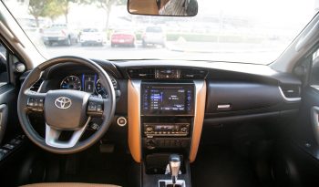 Certified Vehicle; Fortuner 4.0cc GXR (GCC Specs) in Good Condition with Warranty.(Code : 75212) full