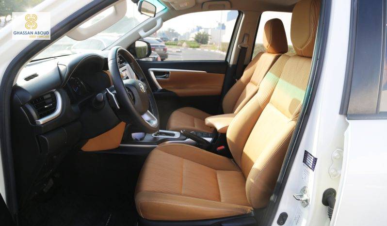 Certified Vehicle;Fortuner 2.7L EX.R(GCC Specs) in Good Condition with Warranty.(Code : 88629) ممتلئ
