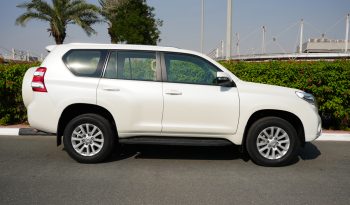 Toyota Prado 4.0L, 6 Cylinder, with Leather Seats and Android Screen, MY2017 full